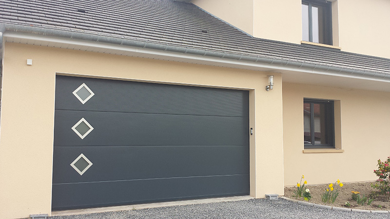 Installation porte garage sur mesure dans les Yvelines 78